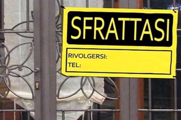 Uno sfratto, un calvario: tempi biblici, escamotage e sgomberi coatti, così i prezzi delle case aumentano