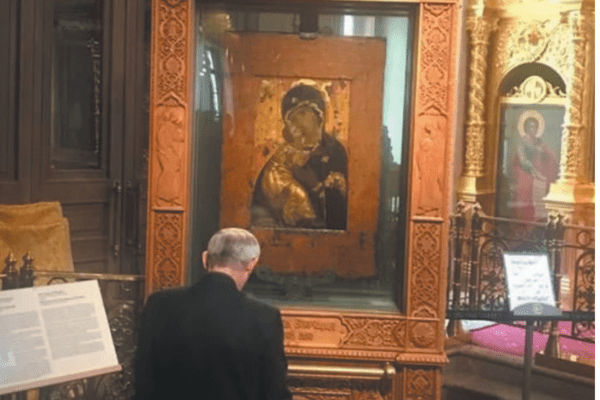 La Tenerezza che ha salvato Mosca dalla guerra: la difficile missione del cardinal Zuppi La Tenerezza che ha salvato Mosca dalla guerra: la difficile missione del cardinal Zuppi