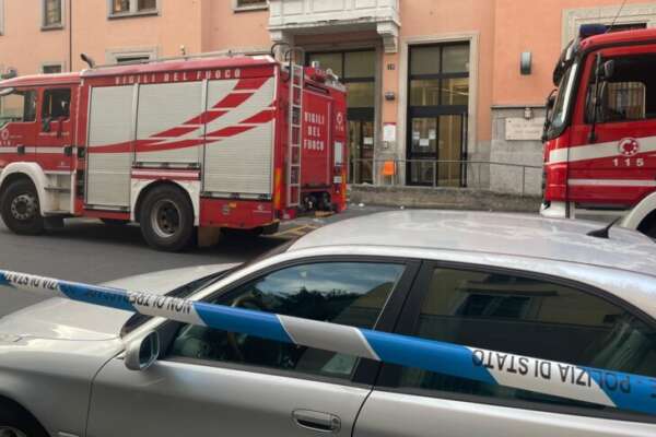 Milano, incendio casa di riposo: gli anziani abbandonati tra le fiamme | “Nessun medico in servizio” e “la direzione sapeva” | I tre fronti dell’indagine per i sei decessi Milano, incendio casa di riposo: gli anziani abbandonati tra le fiamme | “Nessun medico in servizio” e “la direzione sapeva” | I tre fronti dell’indagine per i sei decessi