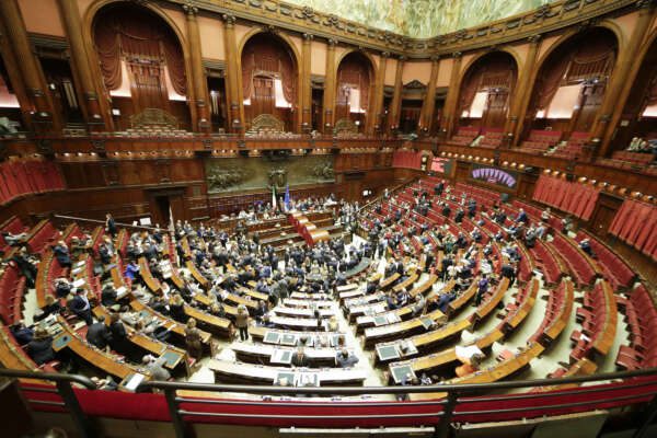 Caro Ruggieri, in Italia ciascun follower può diventare un leader senza colpo ferire (e senza meriti). Purtroppo continuerai ad avere quel senso di nausea Caro Ruggieri, in Italia ciascun follower può diventare un leader senza colpo ferire (e senza meriti). Purtroppo continuerai ad avere quel senso di nausea