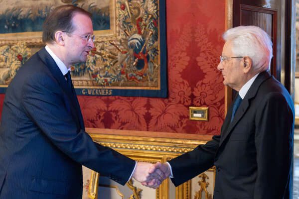 Foto Francesco Ammendola/Ufficio Stampa Quirinale/LaPresse 16 giugno 2023 Roma, Italia – Politica – Il Presidente della Repubblica Sergio Mattarella  con S.E. il Signor Alexey Vladimirovich Paramonov, nuovo Ambasciatore della Federazione Russa, in occasione della presentazione delle Lettere Credenziali, oggi 16 giugno 2023.
(Foto di Paolo Giandotti – Ufficio per la Stampa e la Comunicazione della Presidenza della Repubblica)DISTRIBUTION FREE OF CHARGE – NOT FOR SALE