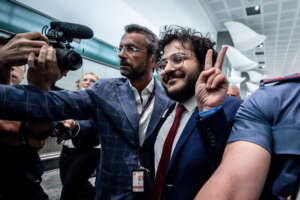Foto Claudio Furlan/LaPresse
23 – 07 – 2023 Milano , Italia – Cronaca – Arrivo di Patrick Zaki ;aeroporto di Malpensa Foto Claudio Furlan/LaPresse
23 – 07 – 2023 Milano , Italia – Cronaca – Arrivo di Patrick Zaki ;aeroporto di Malpensa