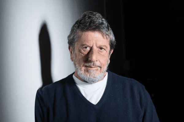 Inchiesta Andrea Purgatori, pareri diversi tra le cliniche mediche: forse scambiata ischemia per metastasi al cervello | Due indagati per omicidio colposo in attesa dell’autopsia