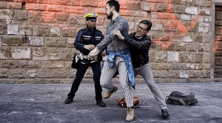 Firenze, in Consiglio la maggioranza si spacca in tre sul blitz di Ultima Generazione a Palazzo Vecchio