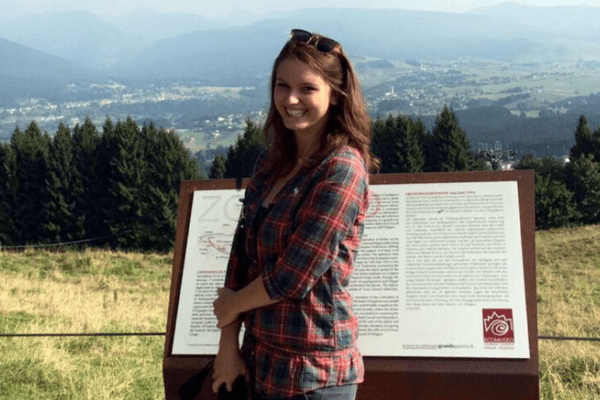 Omicidio Carol Maltesi, niente ergastolo per il killer che fece a pezzi la 29enne vicina di casa. Motivazioni: “Lei troppo disinibita, lui innamorato si sentì usato”