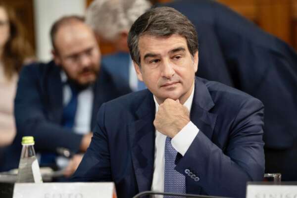 Pnrr come il gioco delle tre carte: quando la soluzione è rinviare