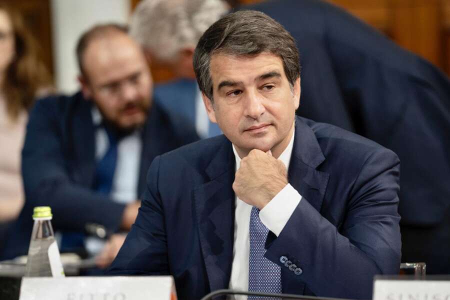 Pnrr come il gioco delle tre carte: quando la soluzione è rinviare