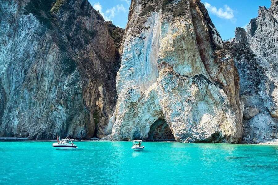 Cosa fare a Ponza: l’isola, meravigliosa dove si può fare di più, è una fotografia plastica dell’Italia