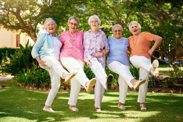 Istat, quanti ultracentenari ci sono in Italia? Centinaia, no migliaia. Tutte donne| Numero mai visto nella storia del Paese