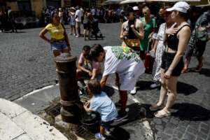 Caldo, Caronte alla massima potenza: ma entro il weekend forti temporali al Nord