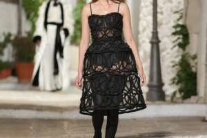 Dolce&Gabbana sfila tra gli ulivi pugliesi per salvarli