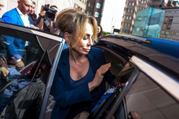 Foto Piero Cruciatti / LaPresse
17-06-2016 Milano, Italia
Politica
Silvio Berlusconi operato al San Raffaele di Milano
Nella foto: Marina Berlusconi
Photo Piero Cruciatti / LaPresse 
17-06-2016 Milano, Italy
Politics
Silvio Berlusconi undergoes heart surgery  at San Raffaele 
In the Photo: Marina Berlusconi