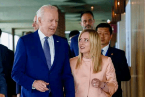 Giorgia Meloni vola negli Usa, da Biden, con tre dossier chiave: Russia, Cina, Africa Giorgia Meloni vola negli Usa, da Biden, con tre dossier chiave: Russia, Cina, Africa