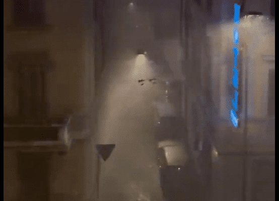 Video. Bomba d’acqua su Milano nella notte: “Un’Apocalisse”