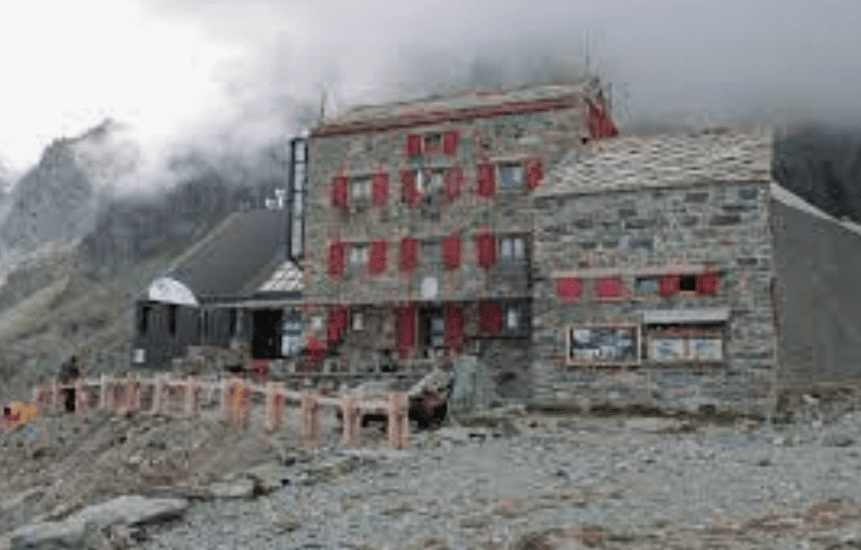 Incidente in montagna: un escursionista precipita e muore sul Monviso. La figlia, illesa, dà l’allarme