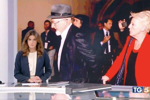 Per i genitori di Renzi assolti non più le prime pagine ma solo trafiletti (e più spesso neppure quelli)