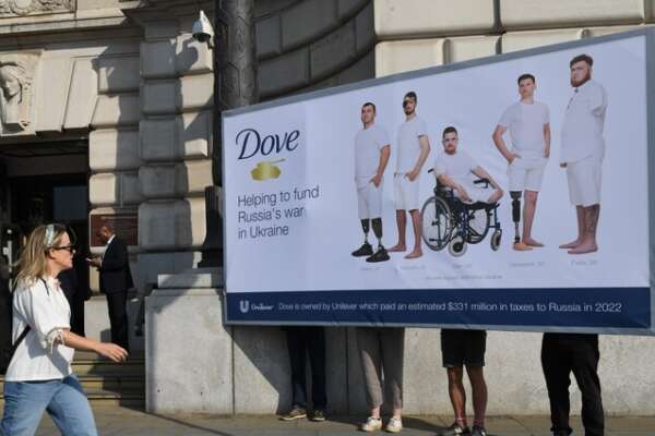 Polemica su Unilever nel Regno Unito: “sponsorizza la Russia nella sua guerra contro l’Ucraina”
