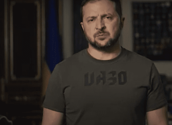 Ucraina, Zelensky, “I Russi hanno posizionato oggetti simili a esplosivi sul tetto centrale di Zaporizhzhia”