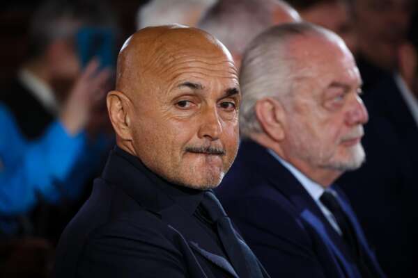 La lezione di De Laurentiis alla Figc: “Pagare la clausola di Spalletti è una questione di principio, basta dilettantismo”