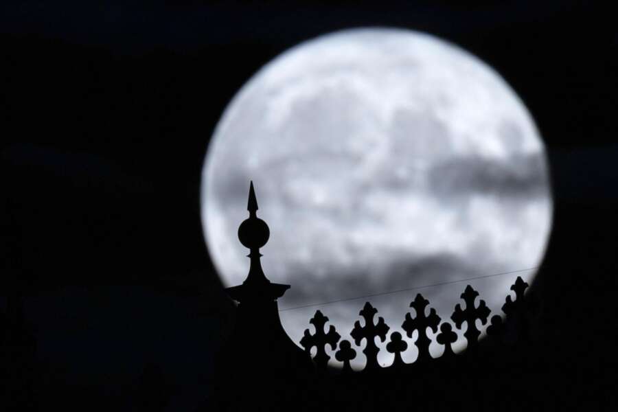 Arriva la Superluna Blu, occhi al cielo nella notte tra il 30 e il 31 agosto