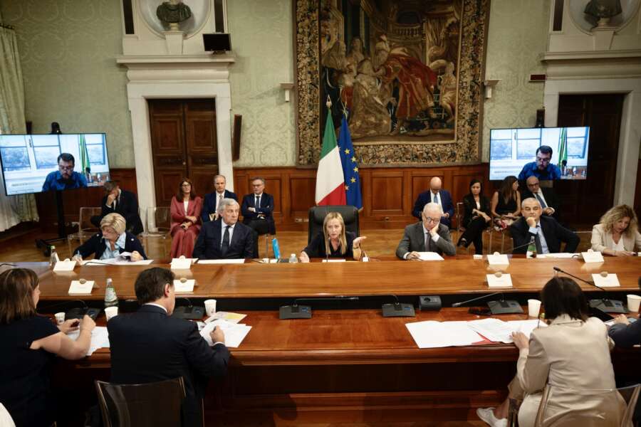 Conferme, promesse e torsioni per un autunno a dir poco impegnativo alle porte