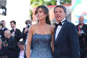 Venezia 80: da Renzi a Sangiuliano, i politici che sfilano sul Red Carpet per la proiezione del film “Comandante”