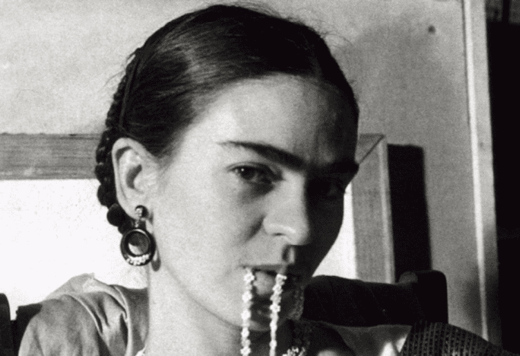 “Frida Kahlo – Il senso della vita”: a Sanremo la mostra che offre l’occasione unica di conoscere al meglio l’artista