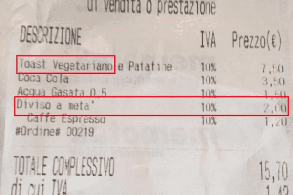 Due euro per tagliare il toast a metà, lo scontrino folle di un bar: “Abbiamo usato piattini e tovaglioli in più e impegnato due mani” Due euro per tagliare il toast a metà, lo scontrino folle di un bar: “Abbiamo usato piattini e tovaglioli in più e impegnato due mani”