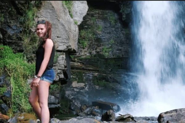 Omicidio Celine, l’ex si era fatto licenziare “per pedinarla”: l’appuntamento in casa e il tentativo di fuga. “Tutti sapevamo”