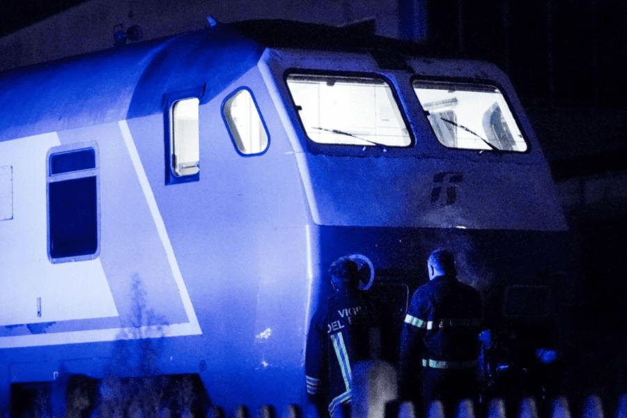 Brandizzo (Torino), cinque operai morti sul colpo travolti da locomotore nella notte: uno di loro aveva solo 22 anni