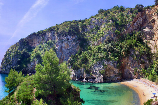 Cilento, un paradiso di semplicità e lentezza dove tutto suggerisce: “Rallenta, decelera, fino a fermarti”