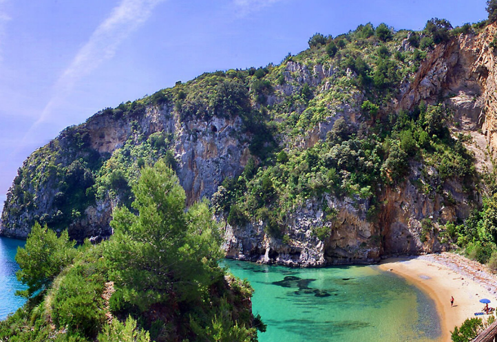 Cilento, un paradiso di semplicità e lentezza dove tutto suggerisce: “Rallenta, decelera, fino a fermarti”