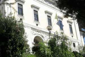 Cnel, è ancora utile? “No, è costoso e simbolo della casta e degli sprechi della burocrazia”