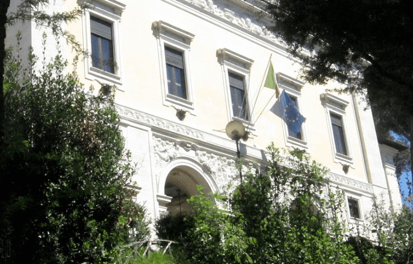 Cnel, è ancora utile? “No, è costoso e simbolo della casta e degli sprechi della burocrazia”