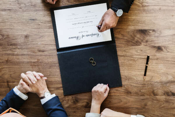 Brekaup marriage couple with divorce certification