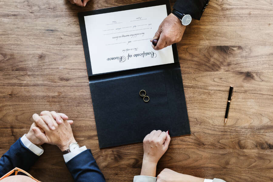 Brekaup marriage couple with divorce certification