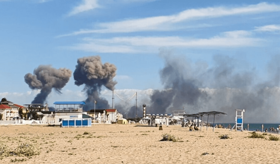 Ucraina, Kiev colpisce sistema di difesa aerea russa in Crimea. Mosca: abbattuti otto missili ucraini e tre droni