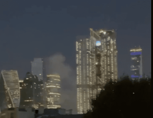 Video. Mosca, attacco con droni durante la notte. Colpito uno dei grattacieli dell’IQ Quarter Video. Mosca, attacco con droni durante la notte. Colpito uno dei grattacieli dell’IQ Quarter