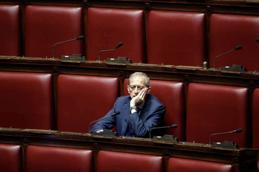 Giusto dire che i parlamentari non hanno stipendi d’oro?