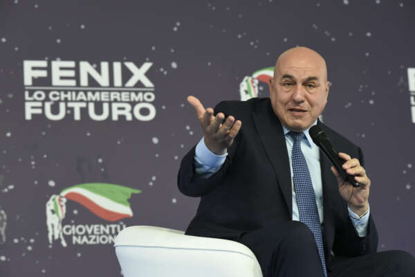 Guido Crosetto come il diavoletto di Maxwell: tappa falle, ricuce strappi e rimette in equilibrio le cose