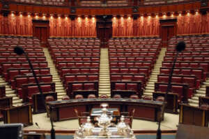 I Popolari stanno al centro, l’esatto contrario di ciò che persegue Calenda