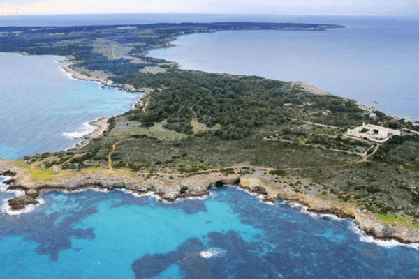 Pianosa (e non solo): il caso delle vacanze low cost per magistrati ci dice che indossare la toga è un rimedio contro il carovita