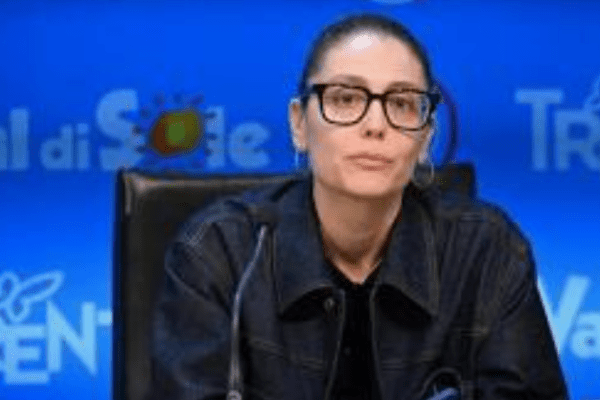 Valentina De Laurentiis costretta a chiudere il suo account social. La figlia del presidente del Napoli sommersa da insulti per un post contro la violenza sulle donne