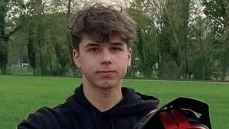 La mamma di Davide Pavon, ucciso da un poliziotto a 17 anni: “Fattura di 183 euro per pagare la pulizia del luogo dell’incidente”