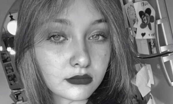 Avellino, 15enne fulminata nella vasca da bagno: cinque indagati. Rilevati difetti di fabbricazione del caricabatterie cinese