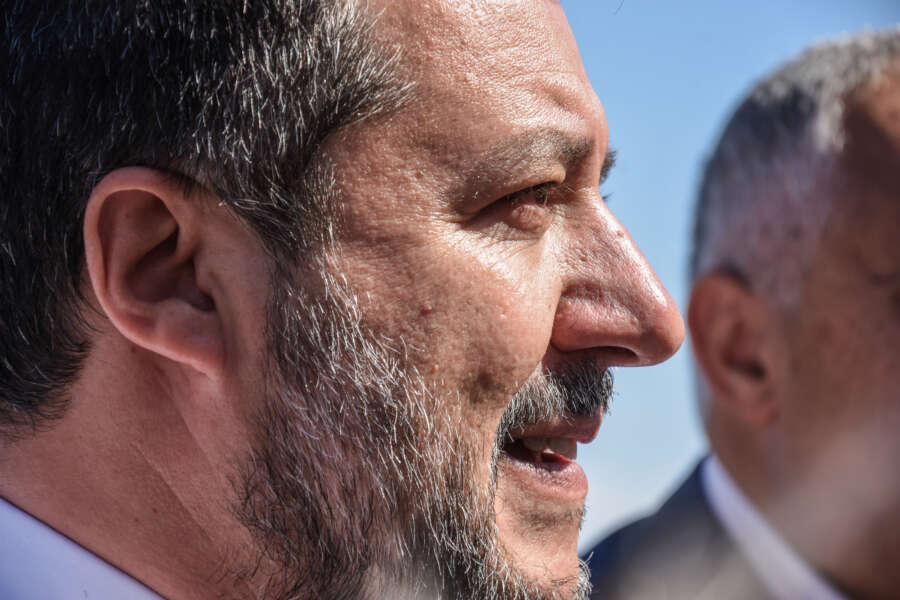 Open Arms, processo in corso a Palermo: Salvini in aula per sequestro di persona. Deposizione di De Falco e attesa per Richard Gere teste della parte civile