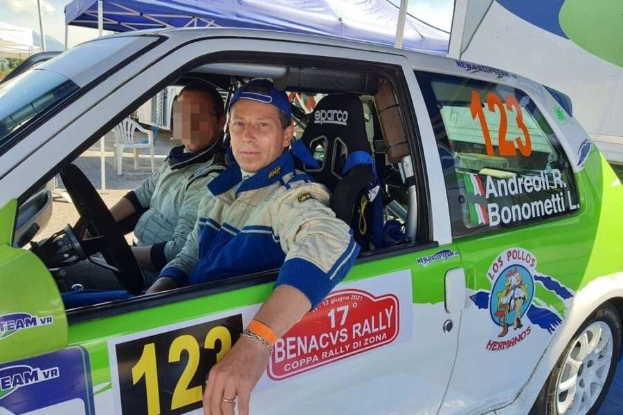 Sirmione (Brescia), Nerina Fontana uccisa in casa a calci e pugni dal figlio Ruben Andreoli. L’aggressione davanti alla compagna