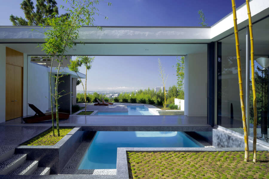 La sindrome dell’oggetto splendente: quando la ricerca di ciò che brilla è accompagnata dalla paura di essere esclusi