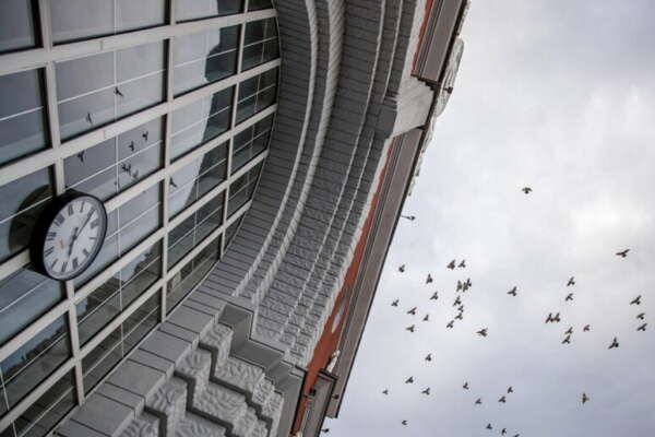 Ultim’Ora – Kiev, drone atterra in aeroporto russo di Kursk poi esplode all’improvviso: numerosi morti e feriti