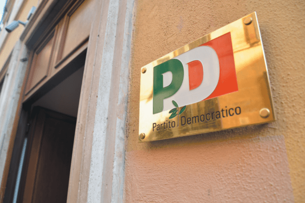 Nazareno l’isola degli smemorati: così il Pd sta smentendo se stesso